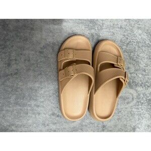 Men/Women Beige EVA Foam Double Buckle Sandals Size 42-43 (US Men’s 9-10) NEW